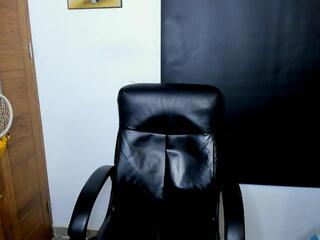 Aaron Bain webcam model stream image