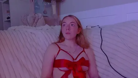 Little-Red21 webcam stripchat model stream image