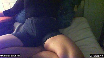 Tobi_mn webcam model stream image