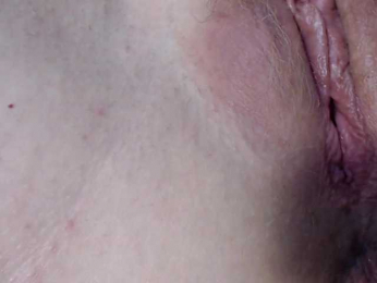 Mila003 webcam model stream image