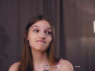 loracrenshaw webcam model stream image
