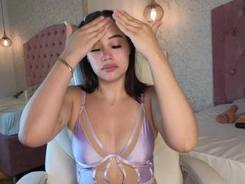 Saraa-stone webcam model stream image