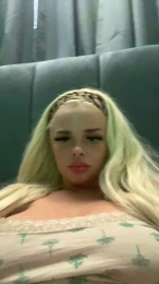 Squirtergirlxo webcam model stream image
