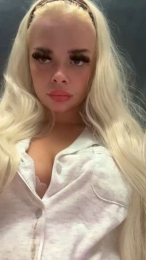 Squirtergirlxo webcam model stream image
