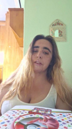 BlackApple_ webcam model stream image