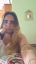 BlackApple_ webcam model stream image