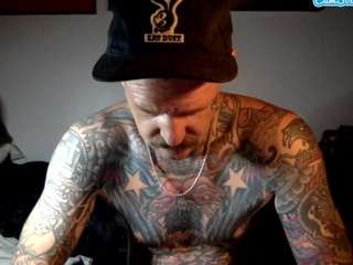 longwalksonthebeach69 webcam model stream image