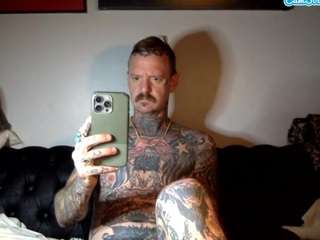 longwalksonthebeach69 webcam model stream image