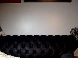 longwalksonthebeach69 webcam model stream image