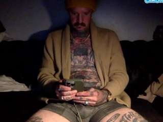 longwalksonthebeach69 webcam model stream image