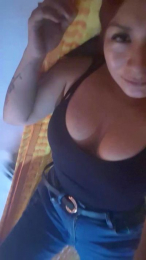 EstrellaMaya webcam model stream image