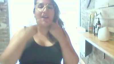 Ladyloki webcam model stream image