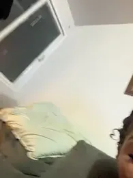 lulusexyy webcam stripchat model stream image