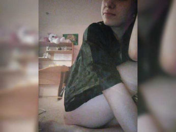 WhisKiss7 webcam model stream image