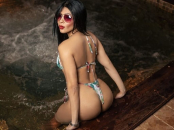 AmberBush webcam model stream image