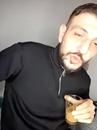 Red_dewilll webcam model stream image