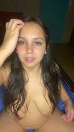 lulu_hott4 webcam cam4 model stream image