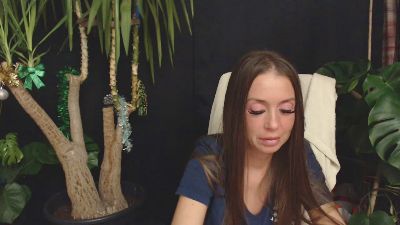 LolaaaSky webcam model stream image