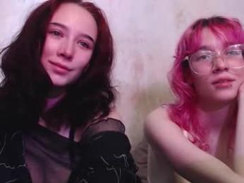 robin_yours webcam model stream image