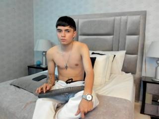 Anthony Riverss webcam model stream image