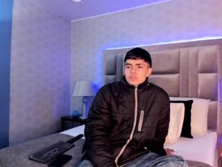 Anthony Riverss webcam model stream image