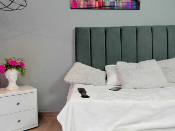 ammy-gate webcam model stream image