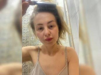 MartaLuna webcam model stream image