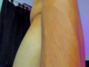 max_wild01 webcam model stream image