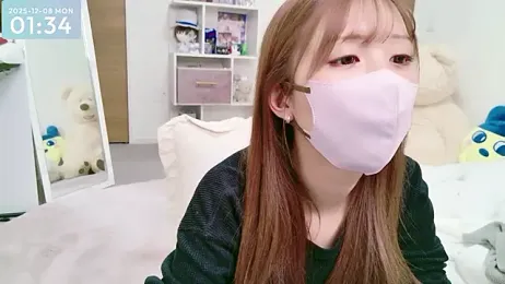 -SHINON- webcam model stream image