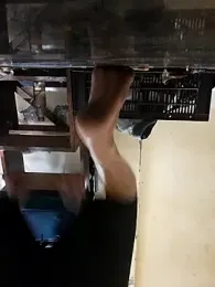 nipu_9 webcam model stream image