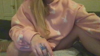 CinnaKiss webcam model stream image