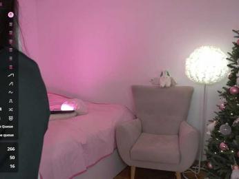 LeaaMoon webcam bongacams model stream image