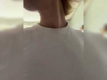 ice-hot webcam model stream image