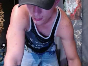 _happydayleon_ webcam model stream image