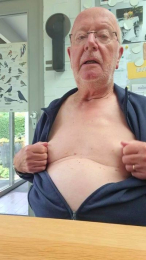 robert42 webcam model stream image
