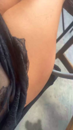 Letmebenaked2 webcam model stream image