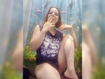 LinaSlime webcam model stream image