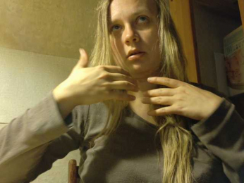 Frummi webcam model stream image