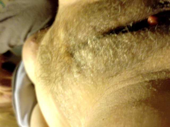 Frummi webcam model stream image