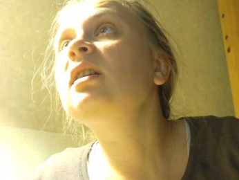 Frummi webcam model stream image