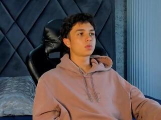 Ethan Lowell webcam model stream image