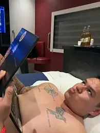 LatinoLeones webcam model stream image