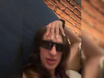 bigmommyy webcam bongacams model stream image