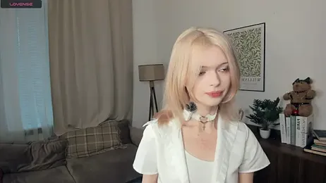 LaureMestler webcam model stream image