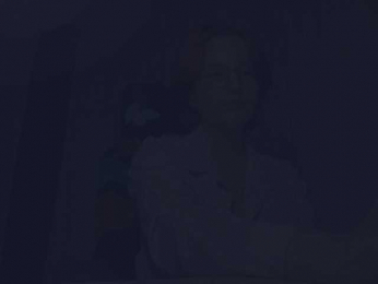 YoungAvenoso webcam model stream image