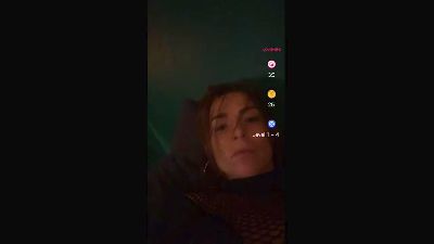 ElleestOuu webcam model stream image