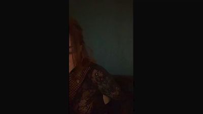 ElleestOuu webcam model stream image