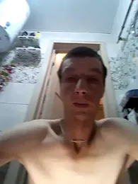 N_i_k_o_l_a_u webcam stripchat model stream image