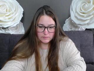 Daniella Grace webcam model stream image