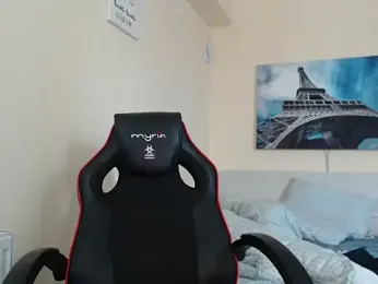 amydamarw webcam stripchat model stream image